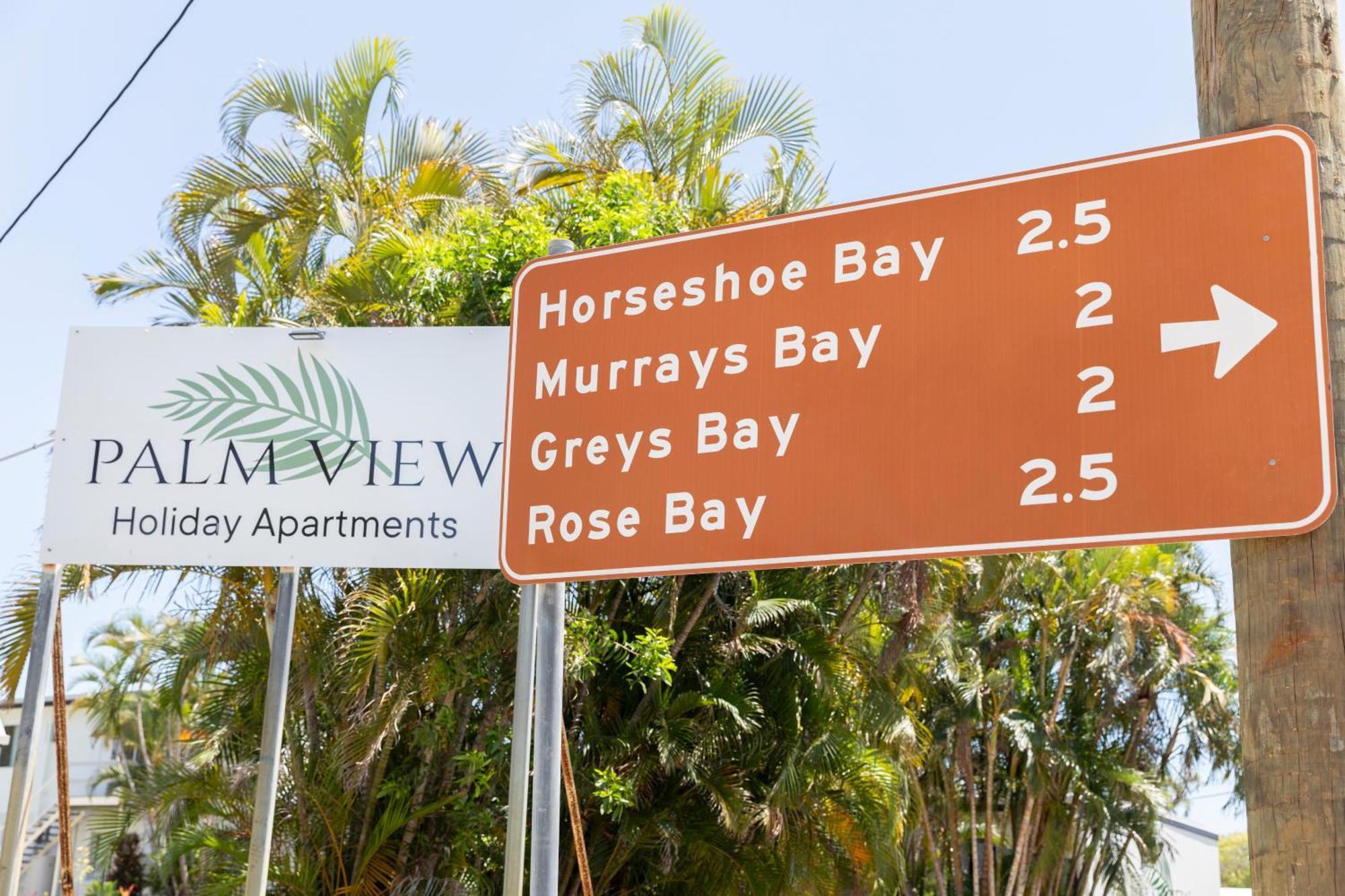 Palm View Holiday Apartments Боуэн Экстерьер фото