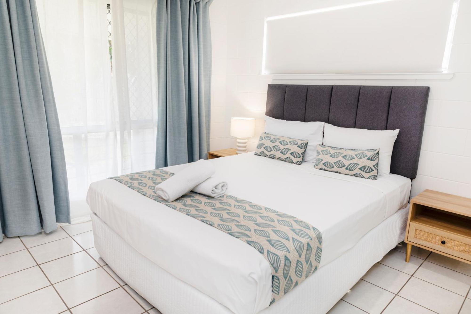 Palm View Holiday Apartments Боуэн Номер фото